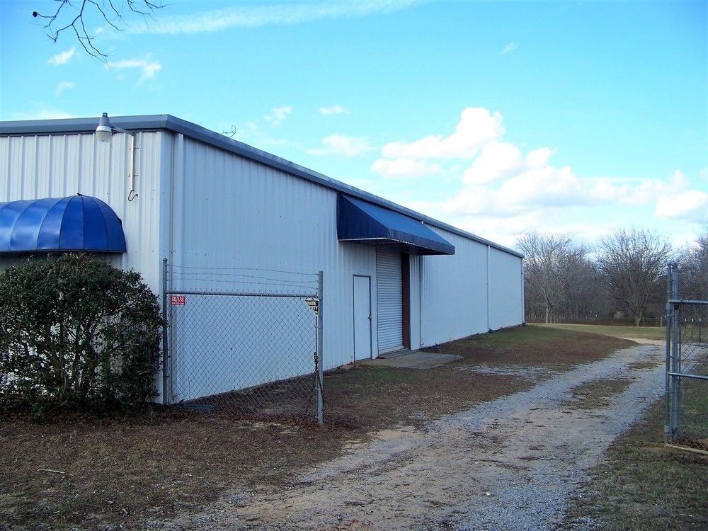 Warehouse Property Webb, Al: 8823 E State Highway 52, Webb, AL 36376